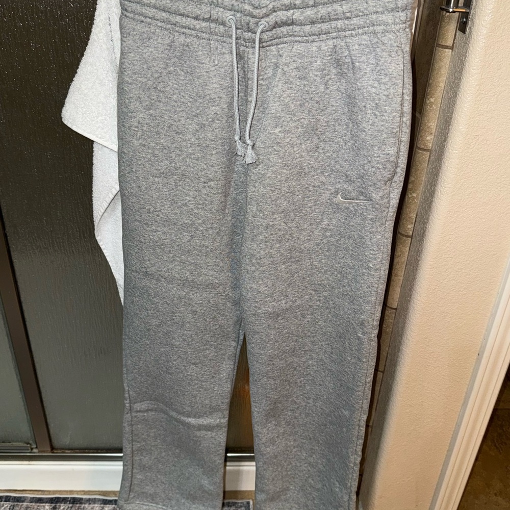 Nike Heather Gray Joggers